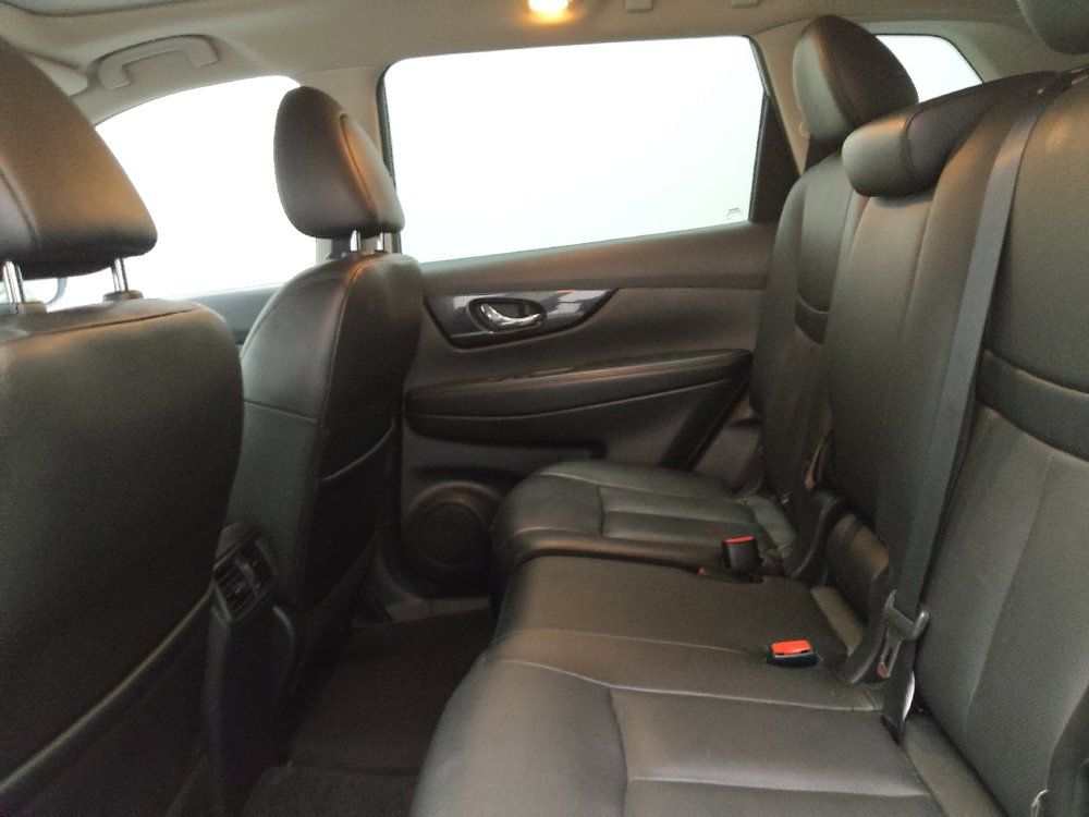 Used 2019 Nissan Rogue SL w/ Premium Package FWD image 18