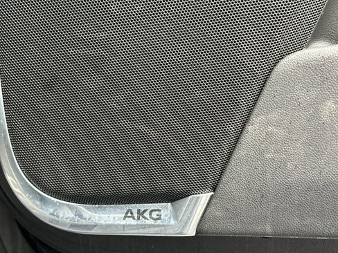 Certified 2025 Cadillac Escalade Premium Luxury image 44