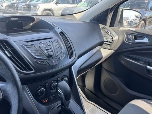 Used 2016 Ford Escape SE image 29