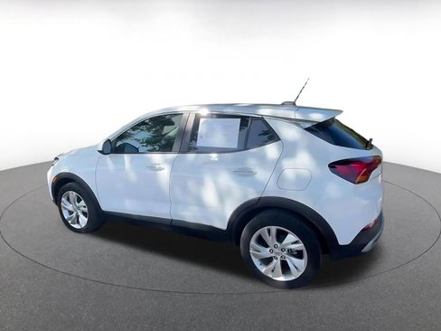 Used 2025 Buick Encore GX Preferred FWD image 10