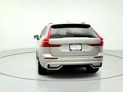 Used 2024 Volvo XC60 B5 Plus w/ Climate Package AWD/4WD image 6