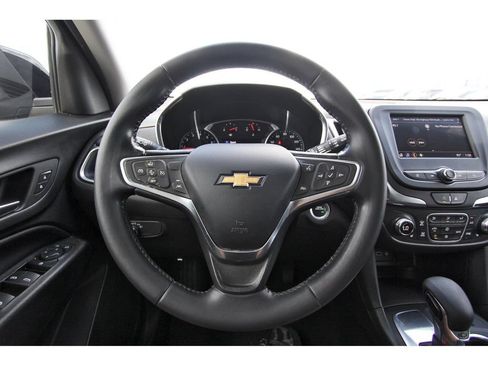 Used 2022 Chevrolet Equinox LT FWD image 14