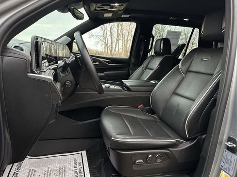 Certified 2024 Cadillac Escalade Sport w/ Touring Package image 19