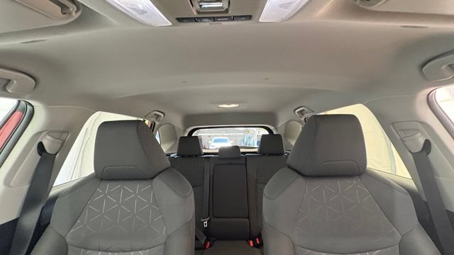 Used 2025 Toyota RAV4 XLE FWD image 30
