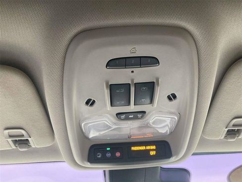 Used 2020 Buick Encore GX Essence w/ Experience Buick Package image 23