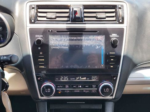 Used 2018 Subaru Outback 2.5i Premium AWD/4WD image 16