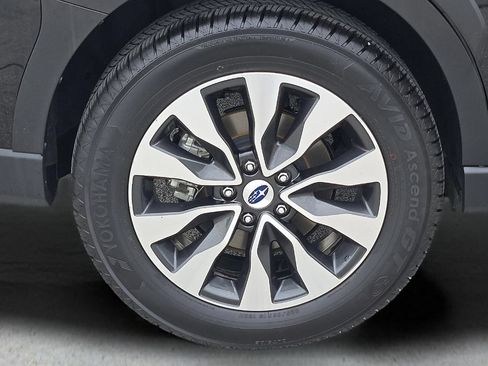 Certified 2025 Subaru Outback Touring XT AWD/4WD image 8
