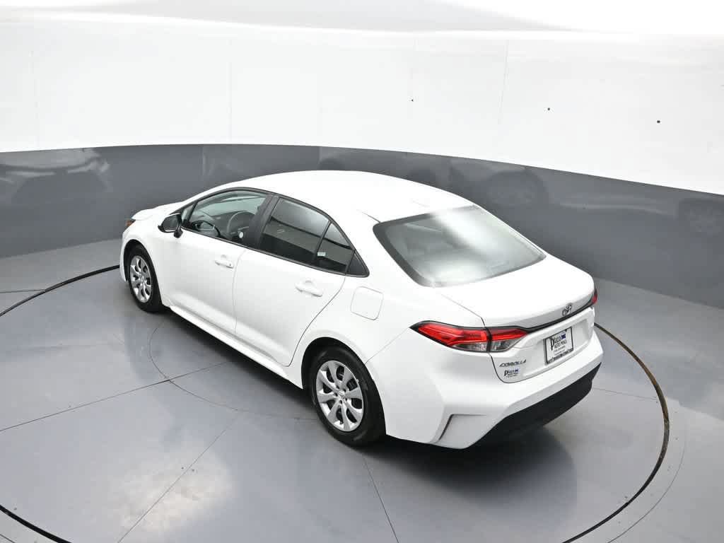 Used 2026 Toyota Corolla LE FWD image 38