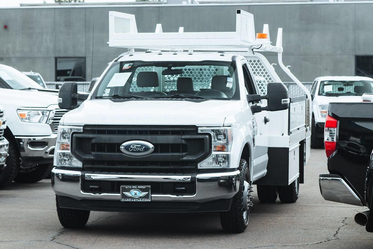 Used 2020 Ford F350 XL w/ Power Equipment Group RWD image 5