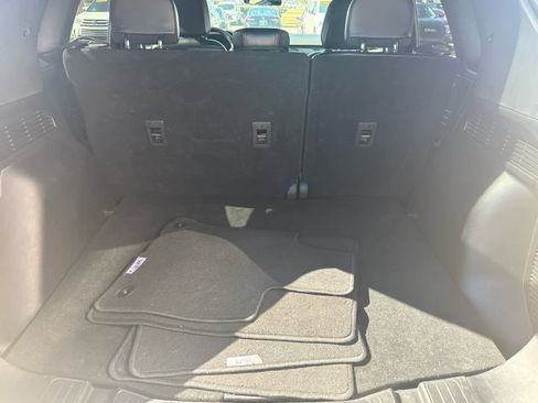 Used 2024 Ford Escape ST-Line image 12