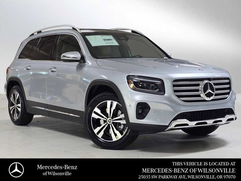 New 2026 Mercedes-Benz GLB 250 4MATIC image 1