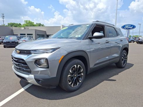 Used 2023 Chevrolet TrailBlazer LT FWD image 5