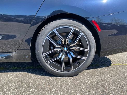 New 2026 BMW 760i xDrive w/ Executive Package AWD/4WD image 5