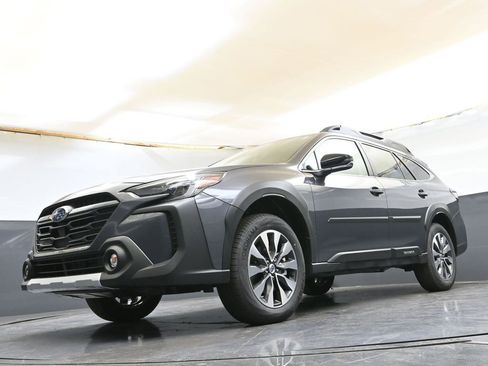 Certified 2025 Subaru Outback Limited image 39