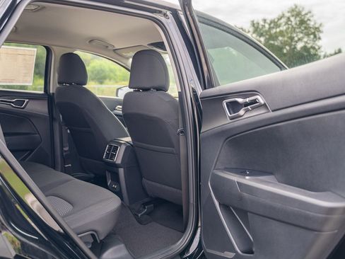 New 2026 Kia Sportage LX FWD image 35