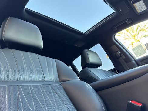 Certified 2024 Lexus LS 500 w/ Luxury Package RWD image 19