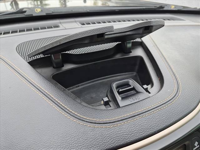Used 2016 Jeep Cherokee Sport AWD/4WD image 25