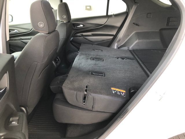 Used 2020 Chevrolet Equinox LT w/ Driver Convenience Package FWD image 11