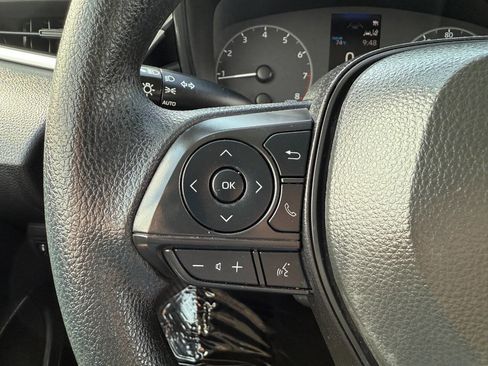 Used 2024 Toyota Corolla LE image 30
