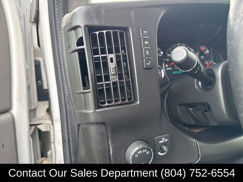 Used 2018 GMC Savana 3500 Work Van w/ Driver Convenience Package image 16
