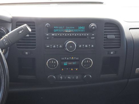 Used 2013 Chevrolet Silverado 1500 LT RWD image 16