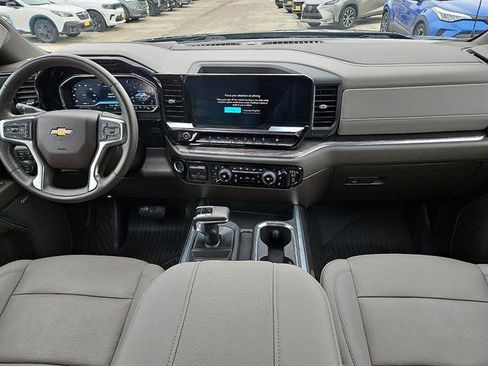 Used 2023 Chevrolet Silverado 1500 LTZ w/ Z71 Off-Road Package image 10