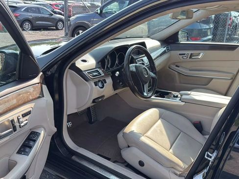Used 2016 Mercedes-Benz E 350 4MATIC Sedan image 23
