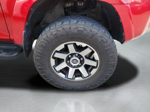 Used 2021 Toyota 4Runner TRD Off-Road Premium AWD/4WD image 14