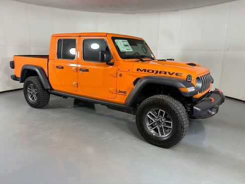 New 2026 Jeep Gladiator Mojave AWD/4WD image 9