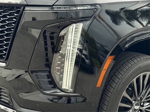 New 2026 Cadillac Escalade ESV Platinum Sport w/ LPO, Floor Liner Package AWD/4WD image 14