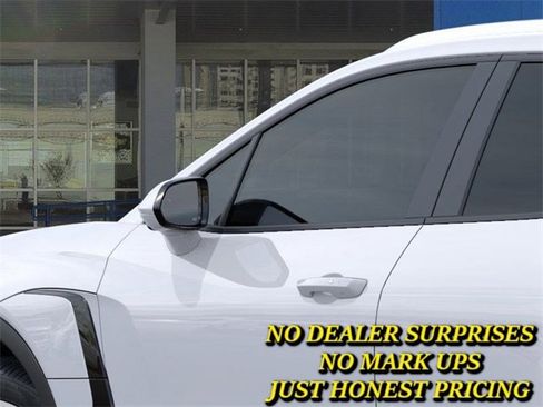 New 2025 Chevrolet Blazer EV LT image 12