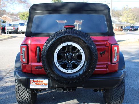 Used 2021 Ford Bronco Badlands image 8