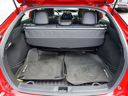 Used 2019 Toyota Prius XLE image 13