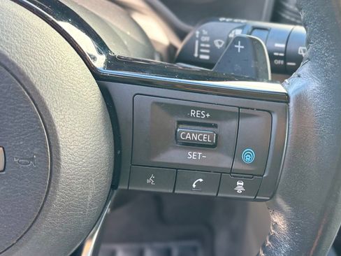 Used 2023 Nissan Rogue SV w/ SV Premium B Package FWD image 33
