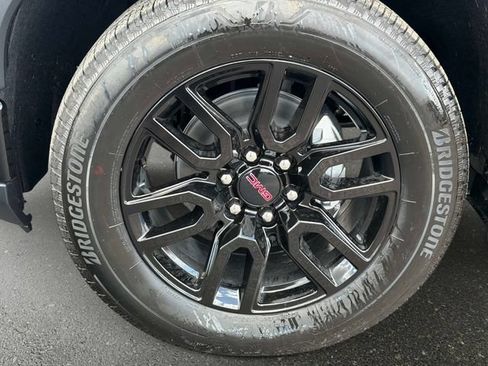 New 2026 GMC Sierra 1500 Elevation w/ Elevation Premium Package AWD/4WD image 10