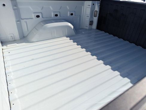 Used 2022 Chevrolet Silverado 1500 Custom image 26