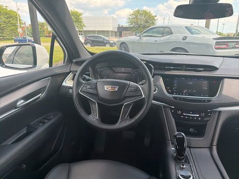 Used 2024 Cadillac XT5 Luxury AWD/4WD image 10