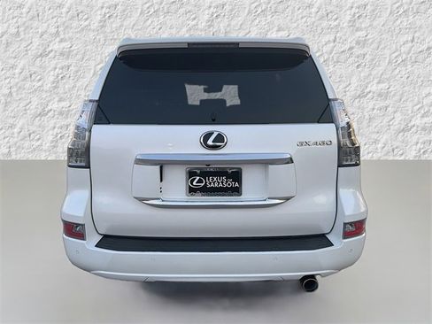 Used 2022 Lexus GX 460 Luxury image 4