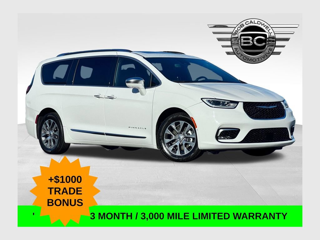 Used 2024 Chrysler Pacifica Pinnacle FWD image 1