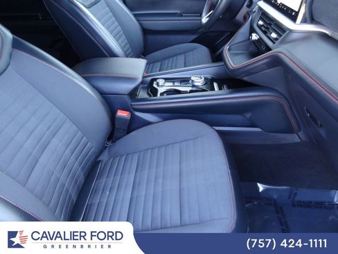 Used 2025 Ford Explorer ST-Line AWD/4WD image 16