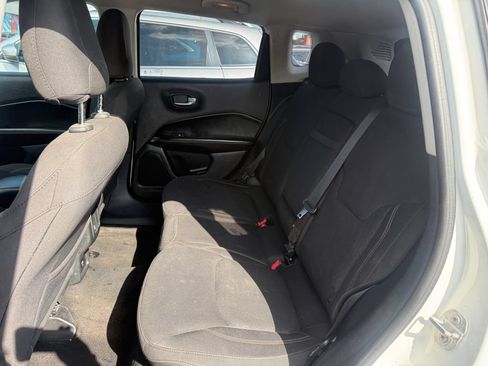 Used 2018 Jeep Compass Sport FWD image 35