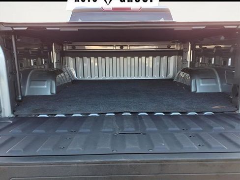 Used 2025 GMC Sierra 1500 Elevation image 27