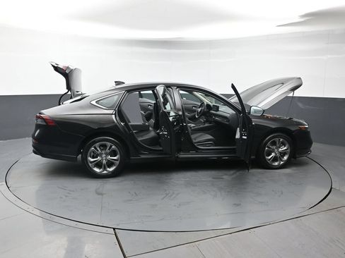 Used 2023 Honda Accord EX-L image 47