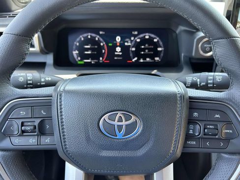 New 2026 Toyota 4Runner Limited AWD/4WD image 29