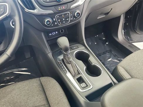 Used 2023 Chevrolet Equinox LT FWD image 33