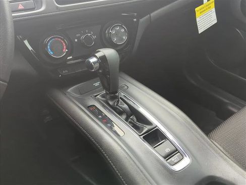 Used 2021 Honda HR-V Sport image 15