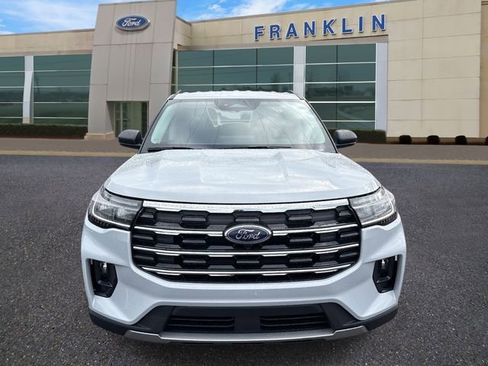 New 2026 Ford Explorer Active w/ Active Comfort Package image 2