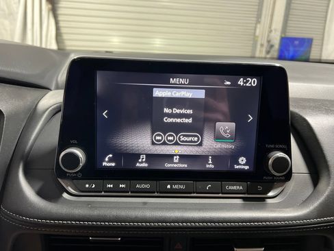 Used 2025 Nissan Rogue SV FWD image 28