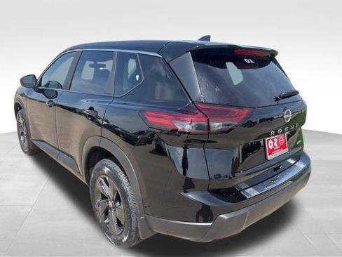 New 2026 Nissan Rogue SV AWD/4WD image 4