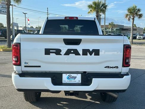 Used 2025 RAM 2500 Big Horn AWD/4WD image 4